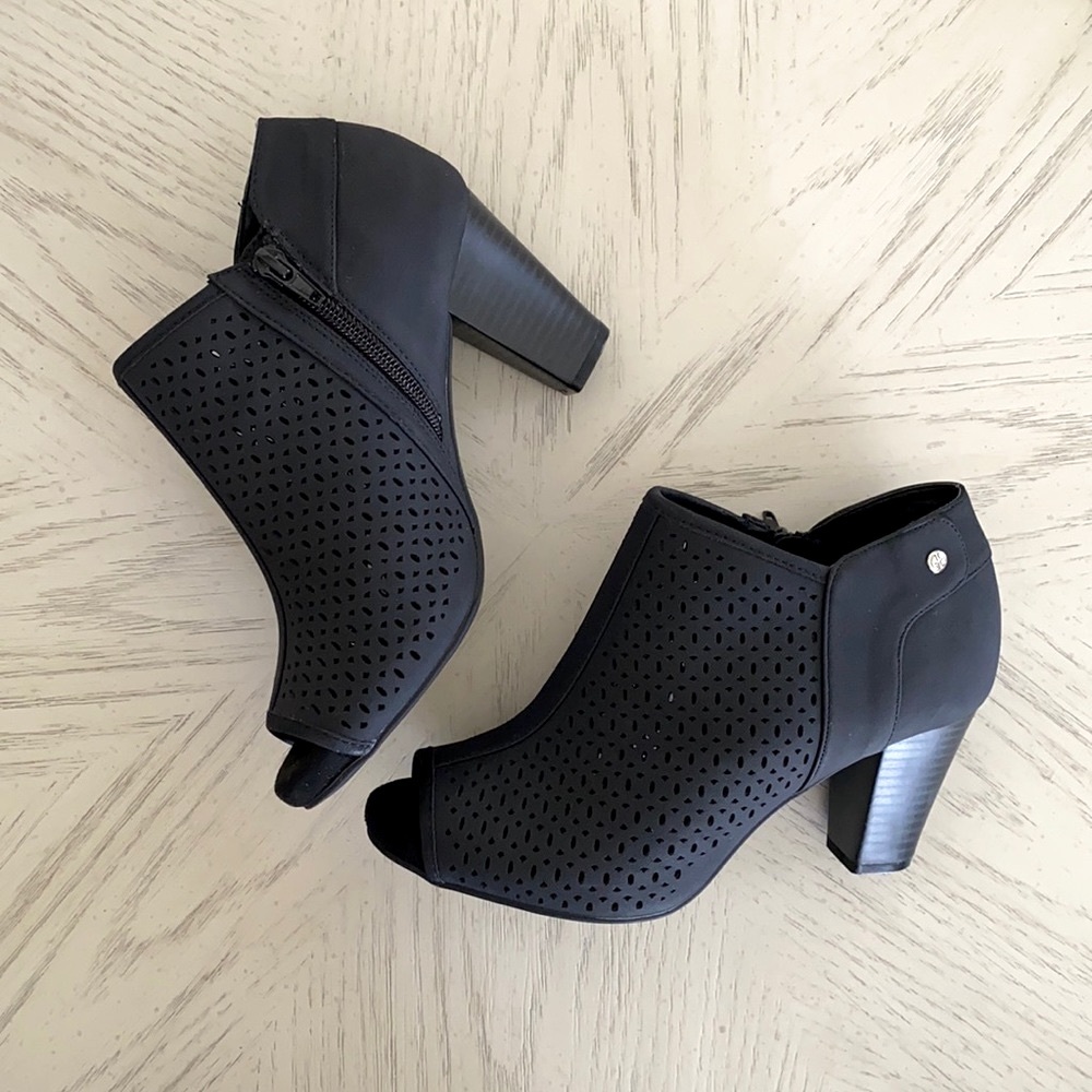 Giani Bernini Memory Foam Peep-toe Shooties